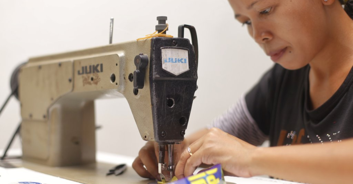 Women creating fair trade accessories in Indoensia