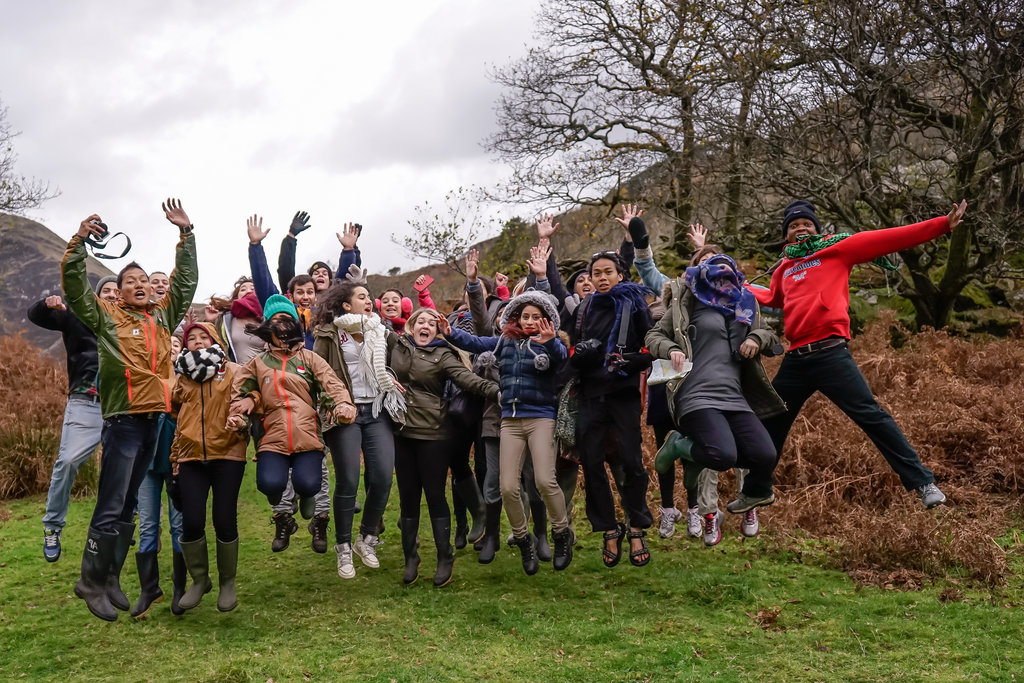 Bring 24 young ambassadors together for peace