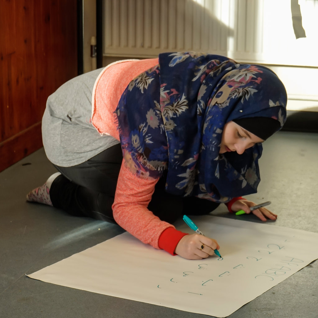 Bring 24 young ambassadors together for peace