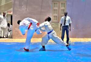 Combat!
