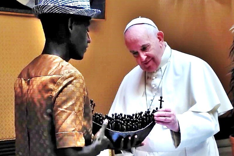 Arouna's gift to Pope Francis
