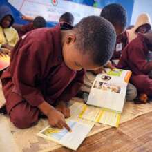 Yaakaar students discover books in the new library