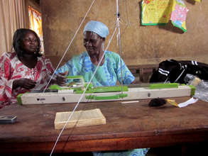 Estarina in Knitting Class