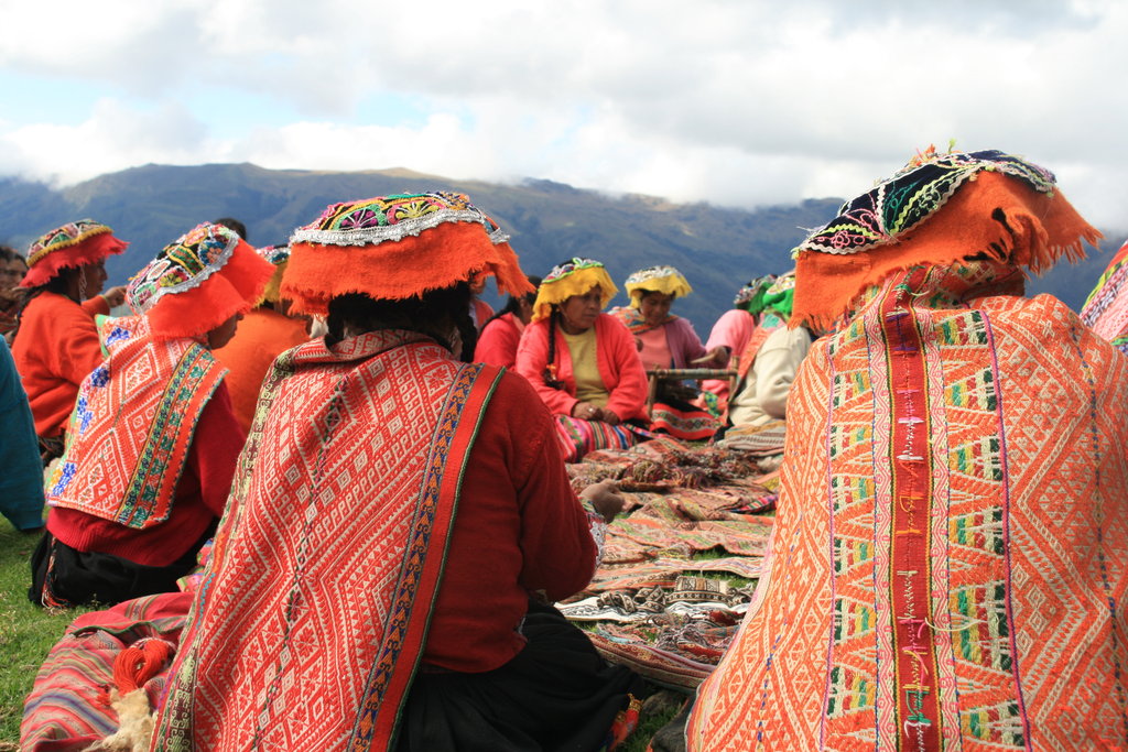 Casa Mosqoy: Build Housing for Peruvian Students