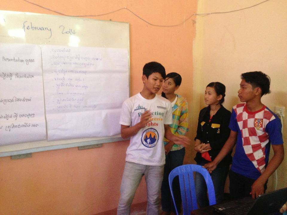 LS students present their results from discussion