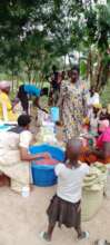 Distributing food