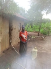 Women receiving food