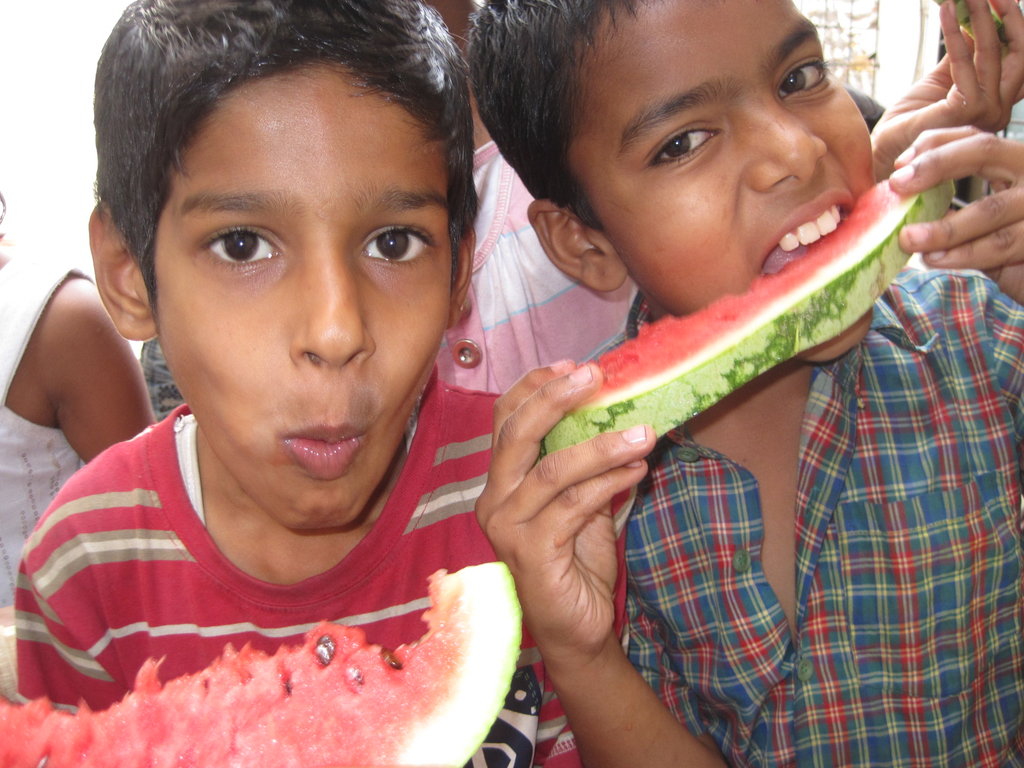 Education for 100 street children in India