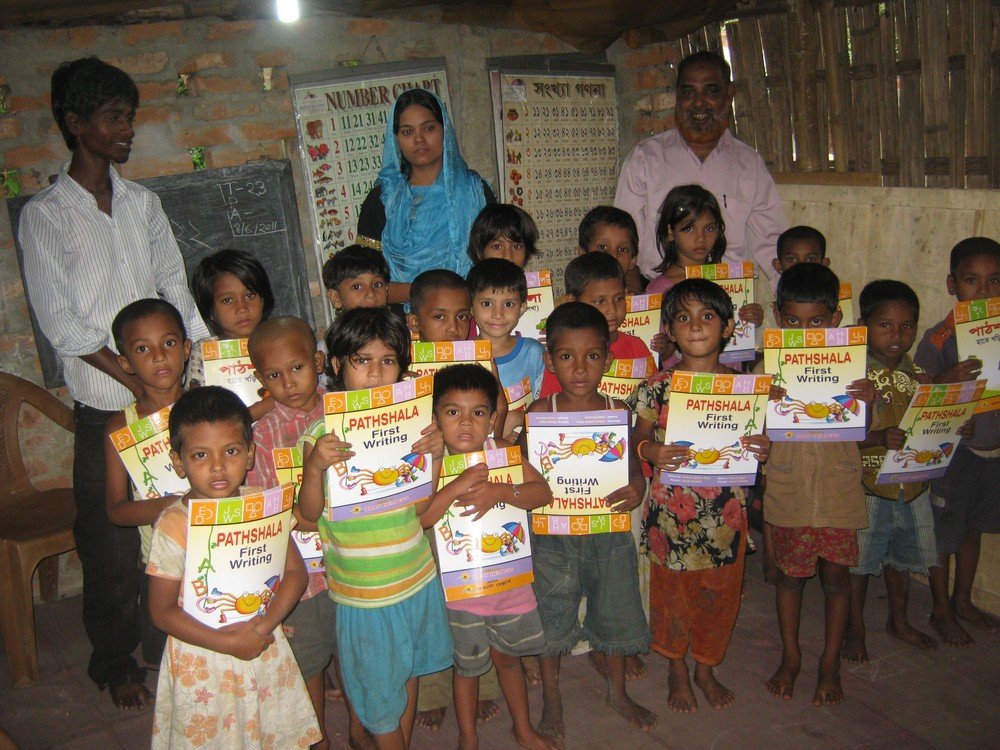 Educate 425 impoverished camp kids in Bangladesh
