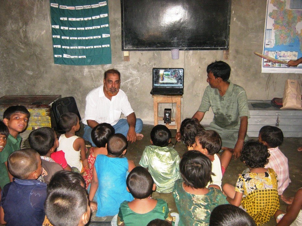 Educate 425 impoverished camp kids in Bangladesh