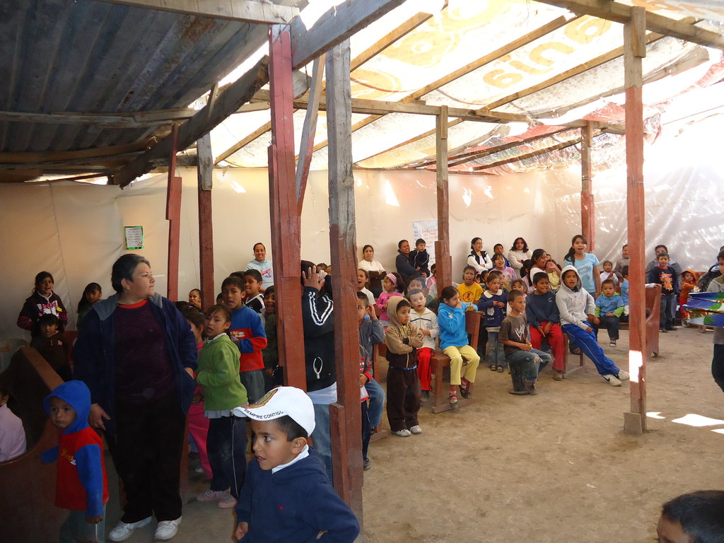 Improve Mexican Communities by feeding 500 people