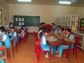Grade 5 class in library