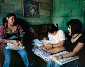 Leer es Poder - Literacy Classes