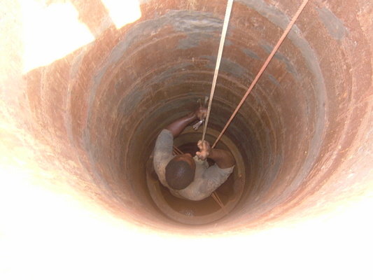 Build a well for 650 schoolchildren in Cameroon