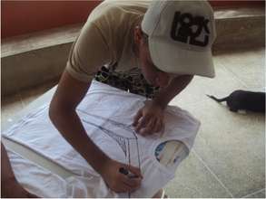 CRAS student in Benicio's indigenous art class