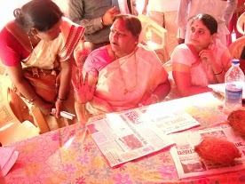 SNSFstaff with local elected representative