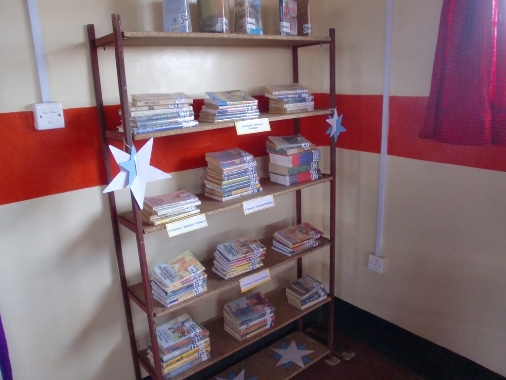 Equip a rural Kenyan library with a computer lab - GlobalGiving