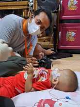 Moment of comfort & compassion captured by Gembong