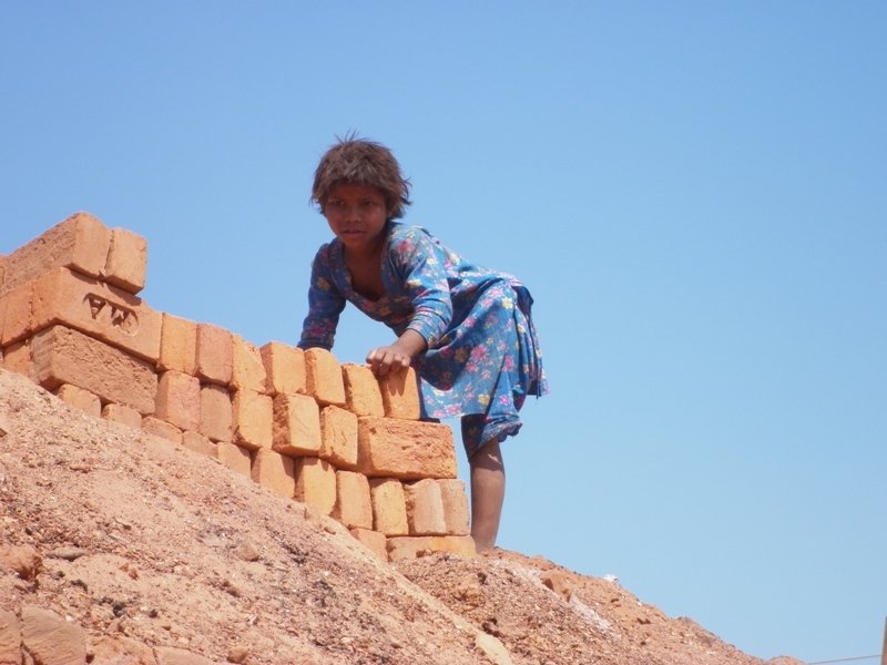 Release 3000 bonded families from brick kiln India