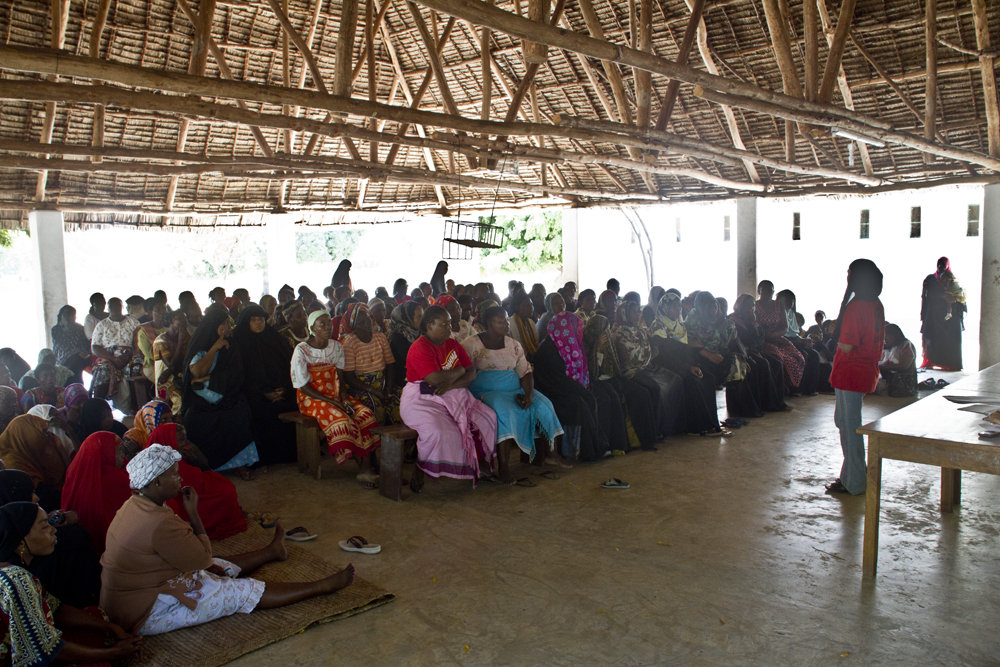 Empower 250 women in extreme poverty in Kenya