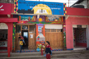 Saber Sin Limites Library (Photo: Anna Watts)