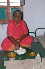Another one inmate taking food