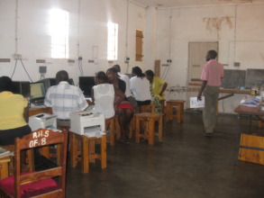 Teachers Receiving Training From CZsw