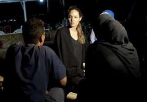 Angelina Jolie meets recently-arrived Syrians...