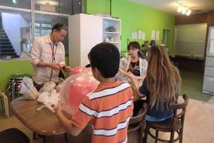 Balloon making!