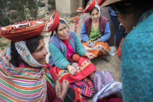 Margarita, Estefania, & Maria discuss a new style.