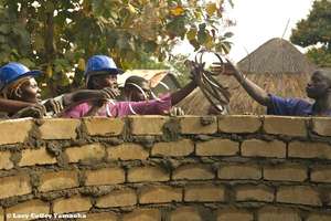 GWWI in Moyo- Metal wiring is applied for support