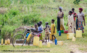 Queue for a new well in Pallisa, Uganda