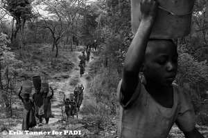 PADI/St. Gertrude - the walk with full buckets