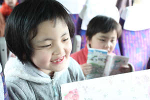 Lets sing! (Sukagawa, Fukushima - 22 Apr 2012)