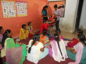 Trainees from Beautician course