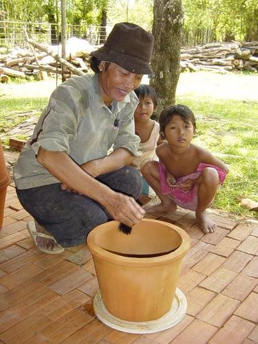 Ceramic Water Purifier--Clean Water for Cambodia