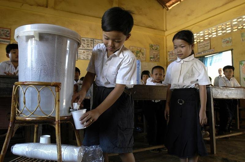Ceramic Water Purifier--Clean Water for Cambodia