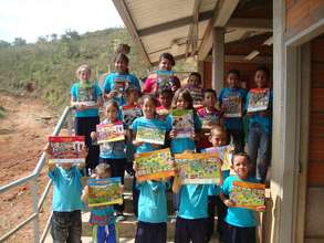 Escuela Nueva Students with Learning Guides