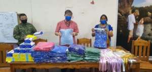 Mun. Mayor of Lian, Batangas receives the PPEs