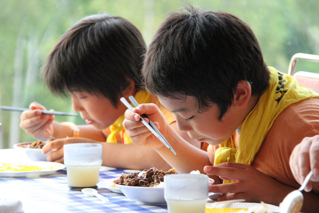 Bring smiles to 500 children of Fukushima