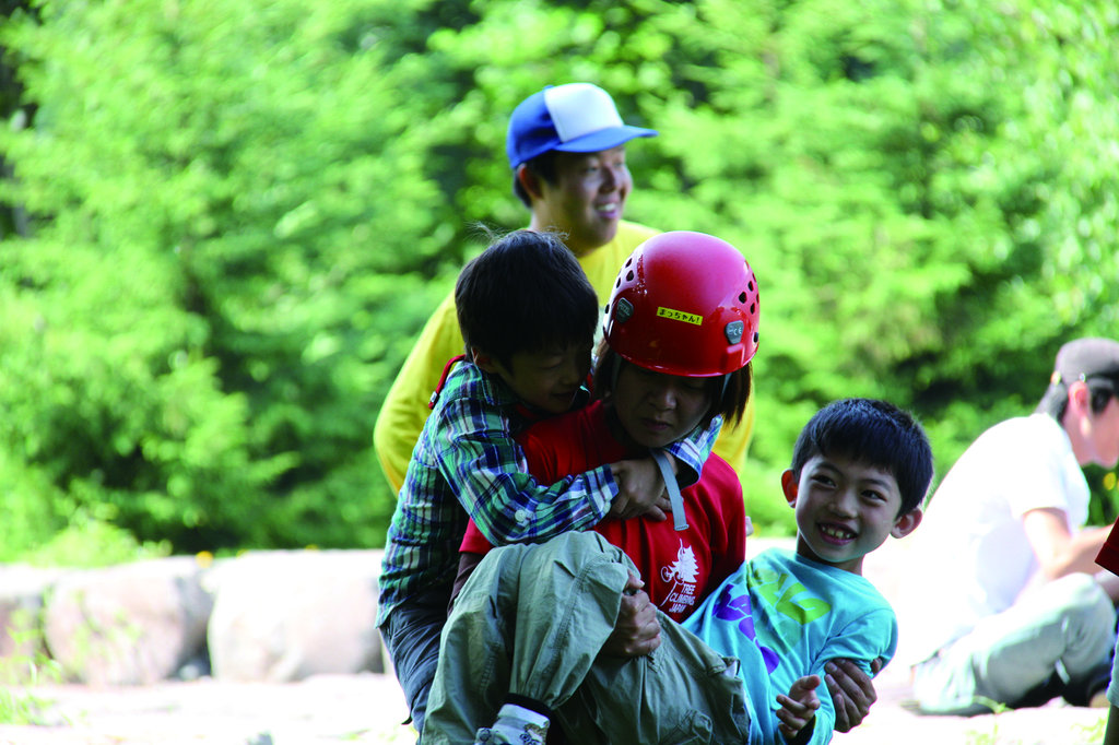 Bring smiles to 500 children of Fukushima