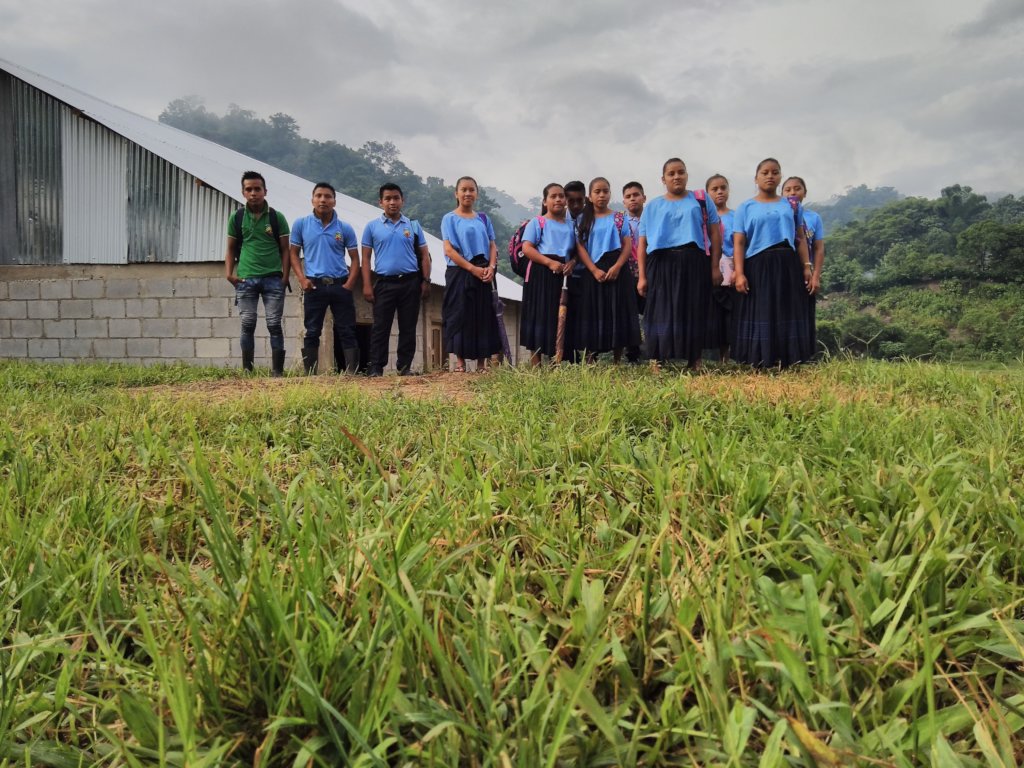 San Rabinac School students for a computer lab