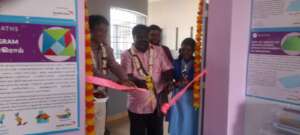 Cutting of ribbon to declare the Stem Lab open