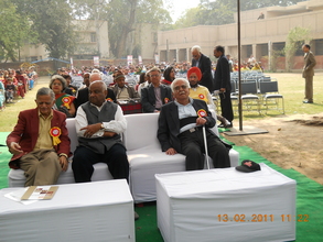 Hon' able  Mr.Sudershan  Agarwal and other guests