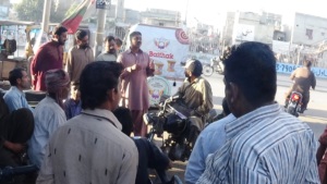 Audience discussion at Baithak in Jamshed Town