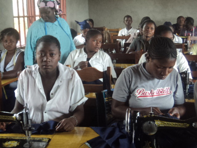 Empowerment to 1000 girls mothers off street