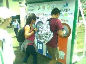Participants recycle during the 2011 EcoRomeria