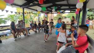 Children from Drake Bay community