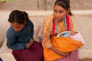 Young Tarahumara mothers