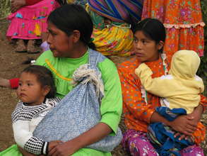 More young Tarahumara mothers